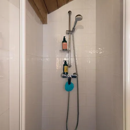 Sleeps 3 * Шамони