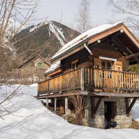 Апартаменты Sleeps 3 *